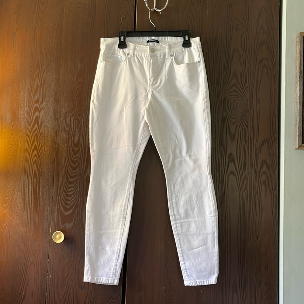 Relativity white jeans. Size 12